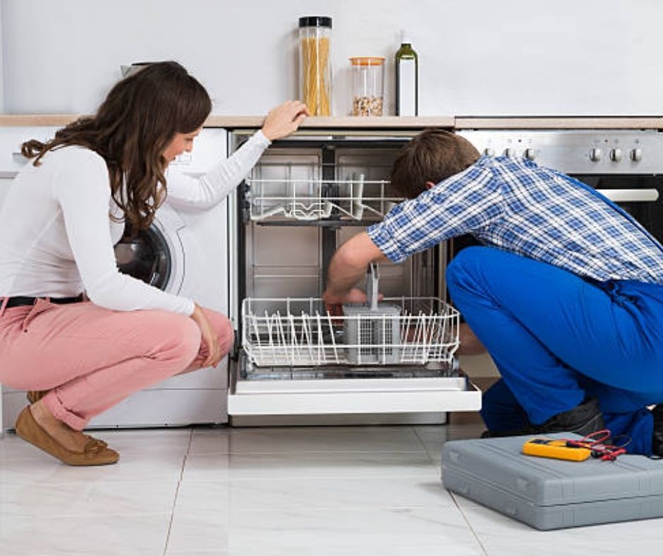 Altus Bulaşık Makinesi İçinde Su Bırakıyor,